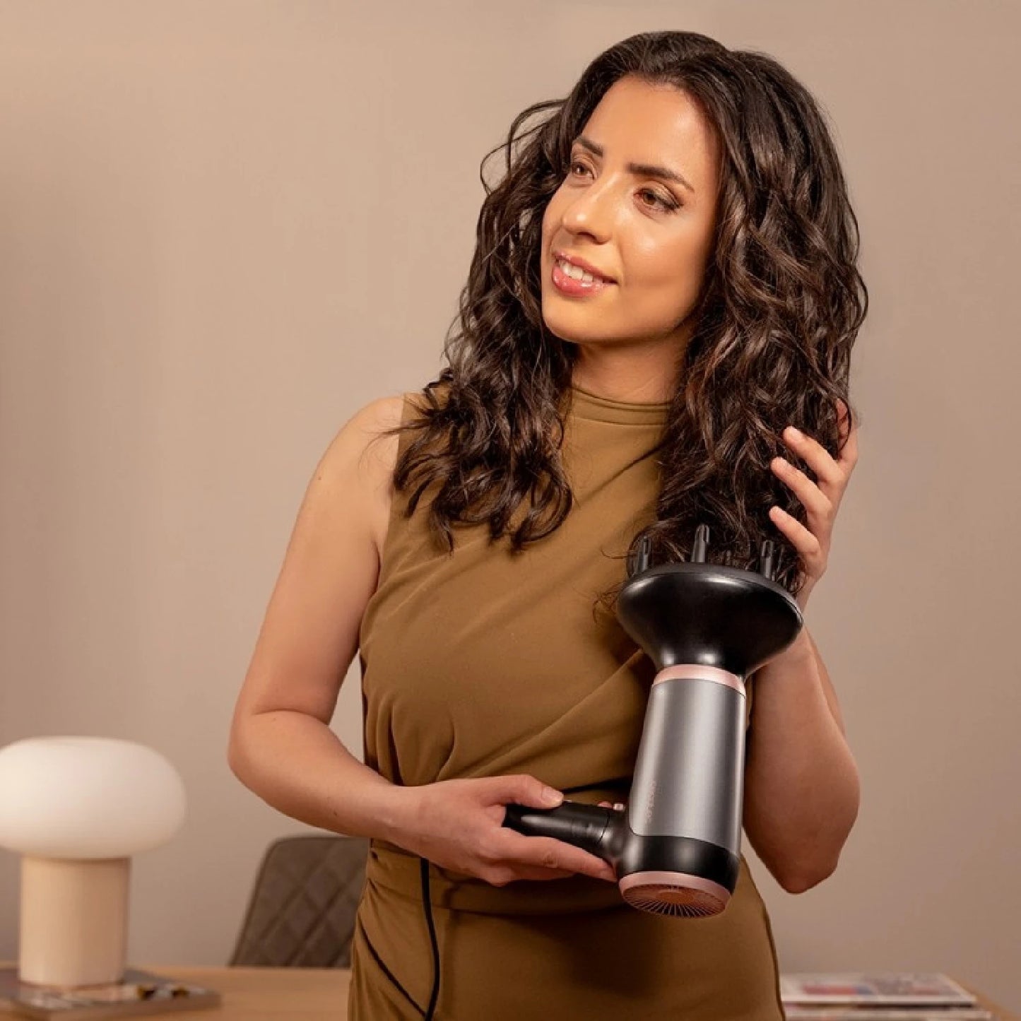 Asciugacapelli IoniCare Power&Travel 2400W - Pieghevole Professionale con Tecnologia Ionica